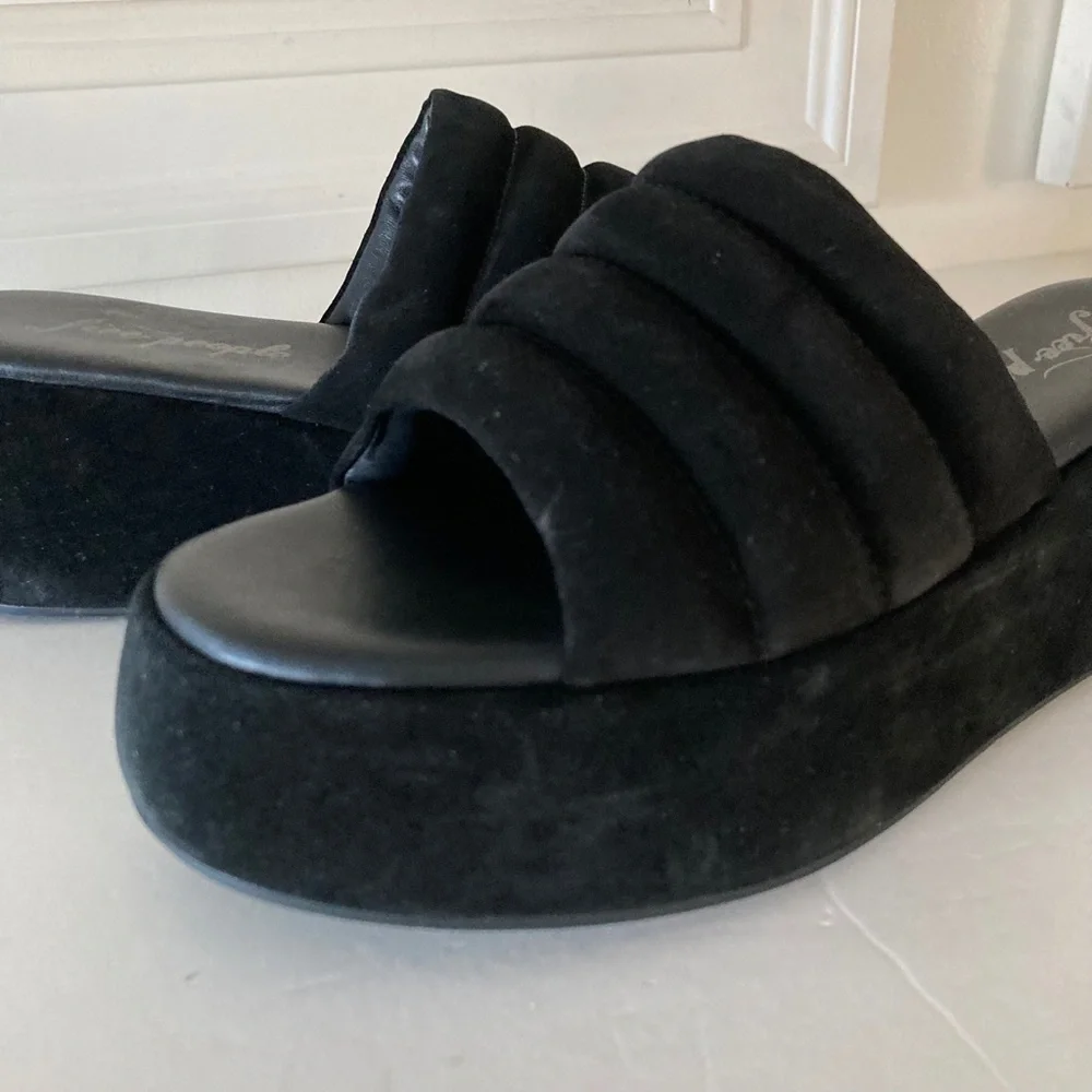 NWOT Free People Almost Paradise Black Suede Slip On Platform Sandals